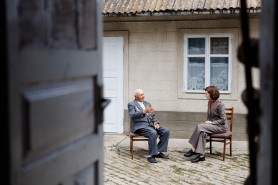Maia Sandu l-a vizitat pe veteranul de război, Ion Mereacre, din satul Costești, Ialoveni